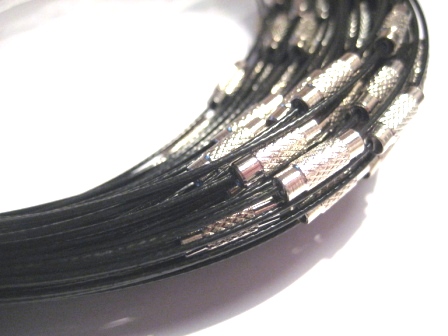 Halsring - wire , Svart - 2
