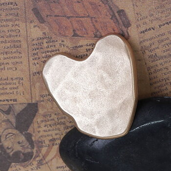 Buttons in the metal - Rosé Gold - irregular heart