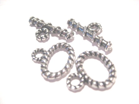 Toggle clasp stripe