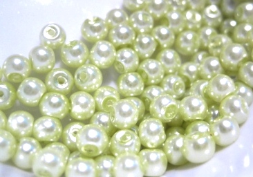 Vaxade Glaspärlor , 4mm  Ljus Lime