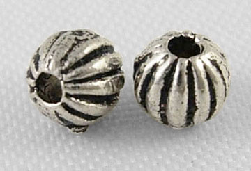 Mellandel  / pärla 4mm. 20 st