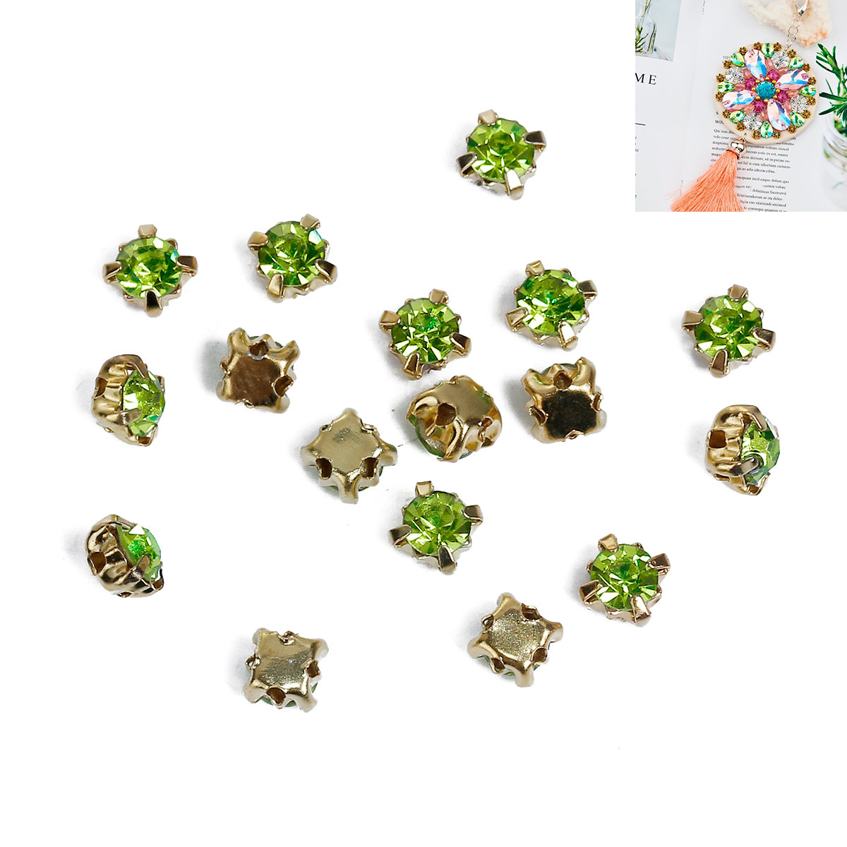 Montees, sewons. 4mm gold,  green - 3