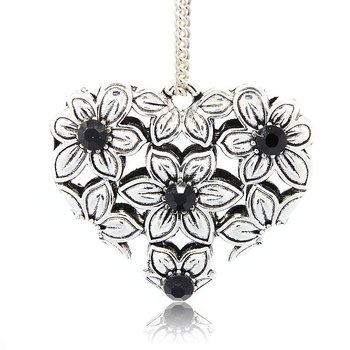 Large Luxury pendant -black flower heart