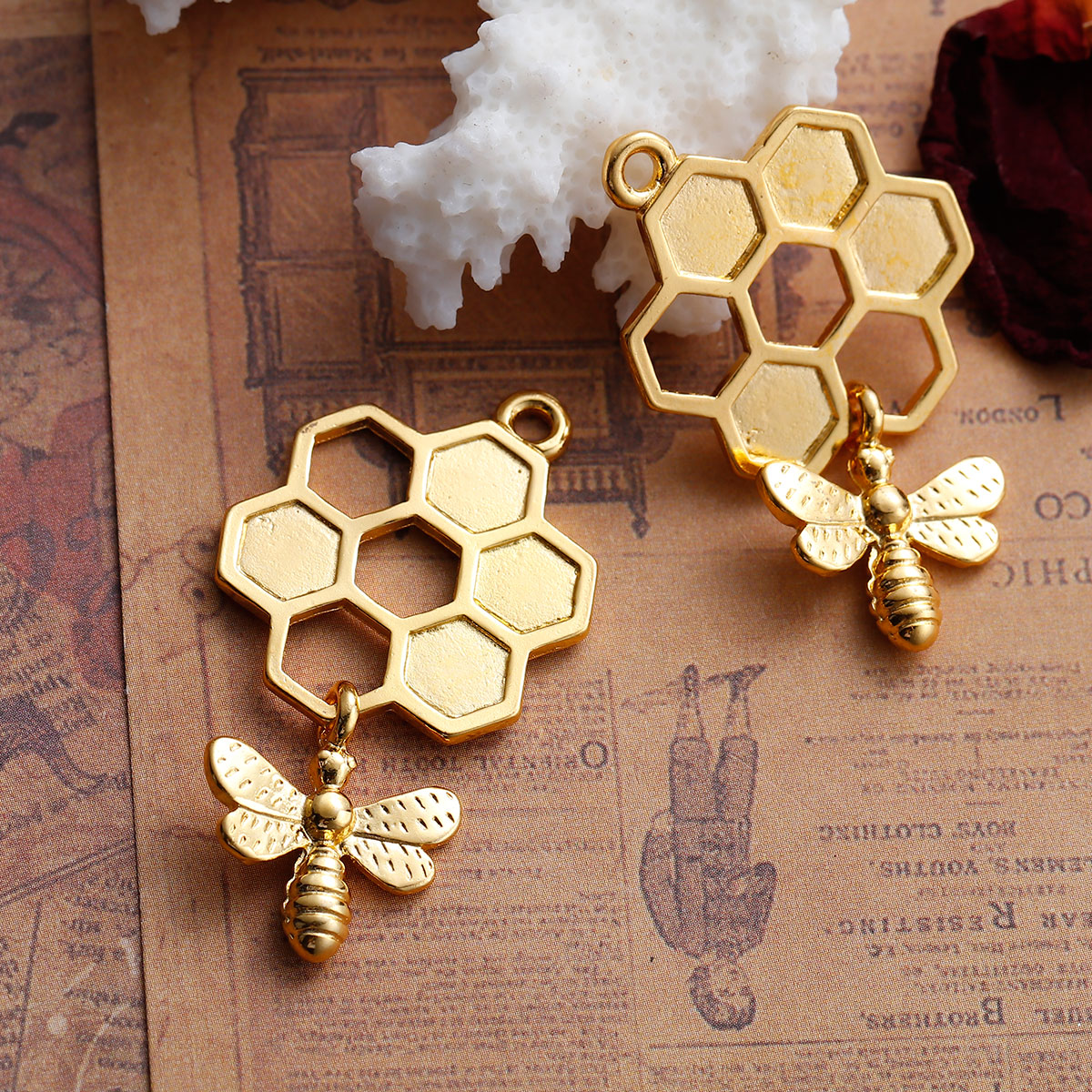 Charm - Gold Honeycomb
