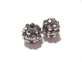 Resin/Pavepärla m. Strassnitar - 12 mm, silvergrå