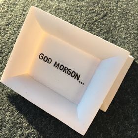 Wood plate "god Morgon..."