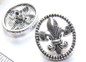 Buttons in the metal - Fleur de lis