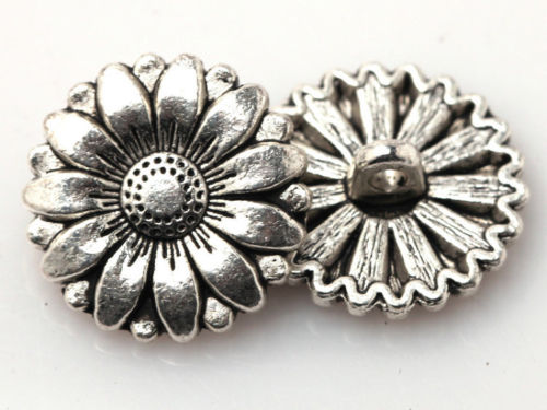 Knappar i metall , silver - Solros