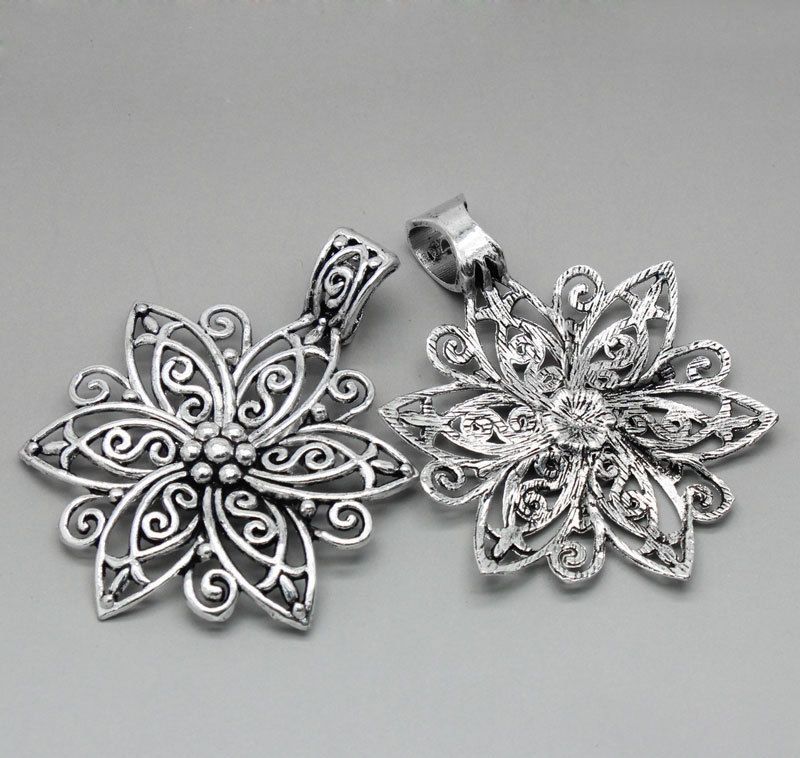 Large Luxury pendant -  Christmas Flower