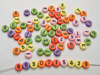 Letter Bead - Round flat, Siffran 7