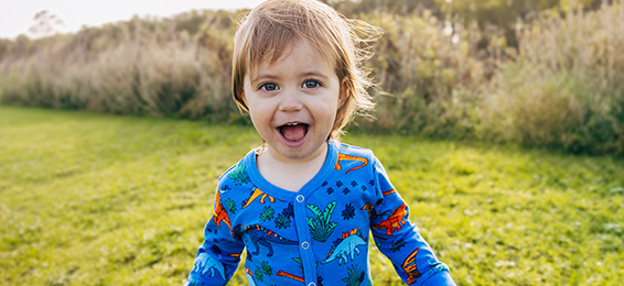 Heldress, onesie och playsuit för barn och baby