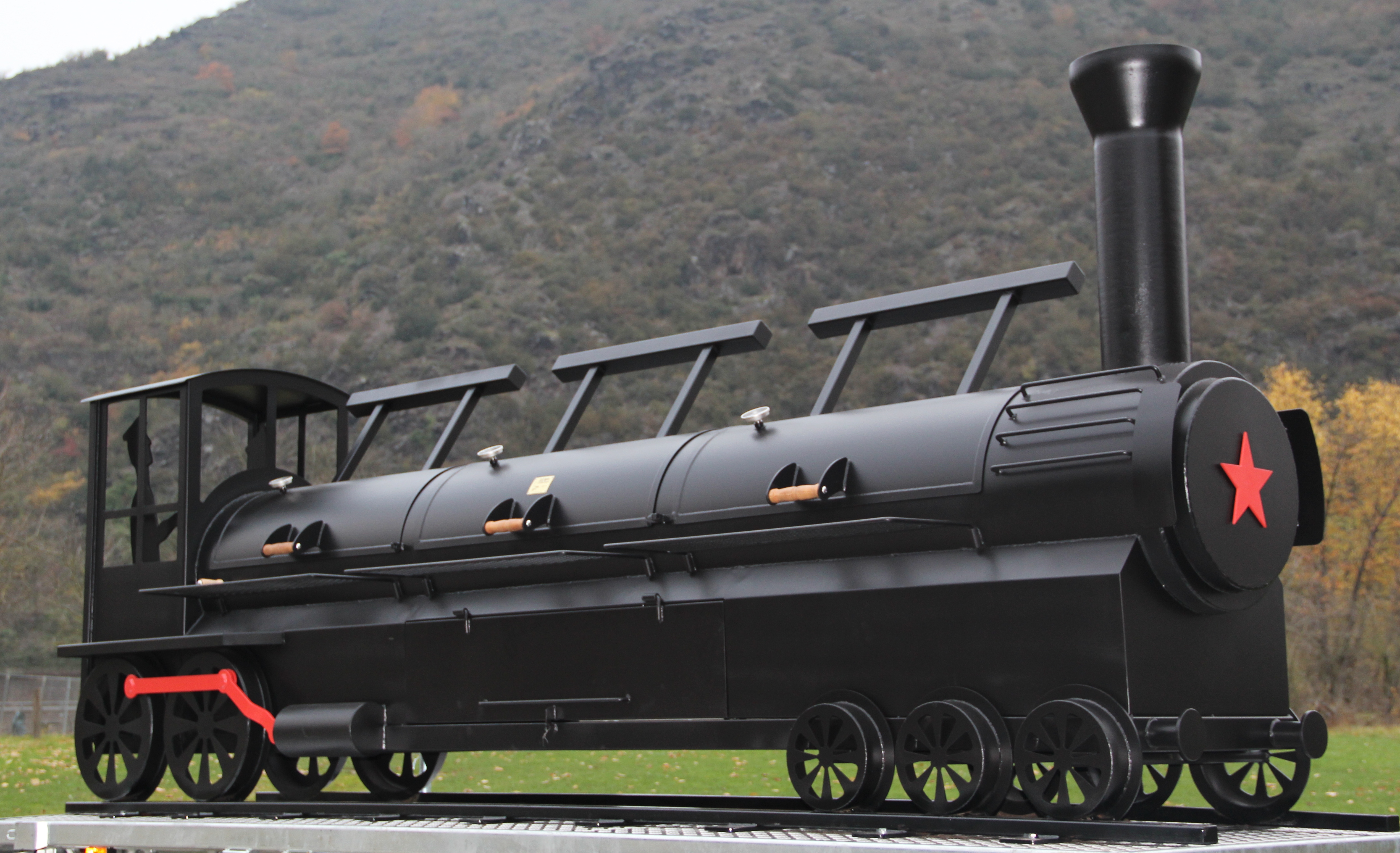 24” Triple Door Championship Train