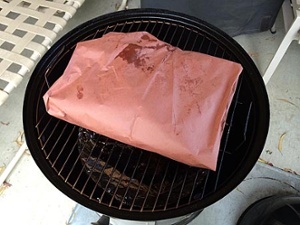 Pink Peach Butcher Paper på Rulle. 45,7m x 61cm. - 3