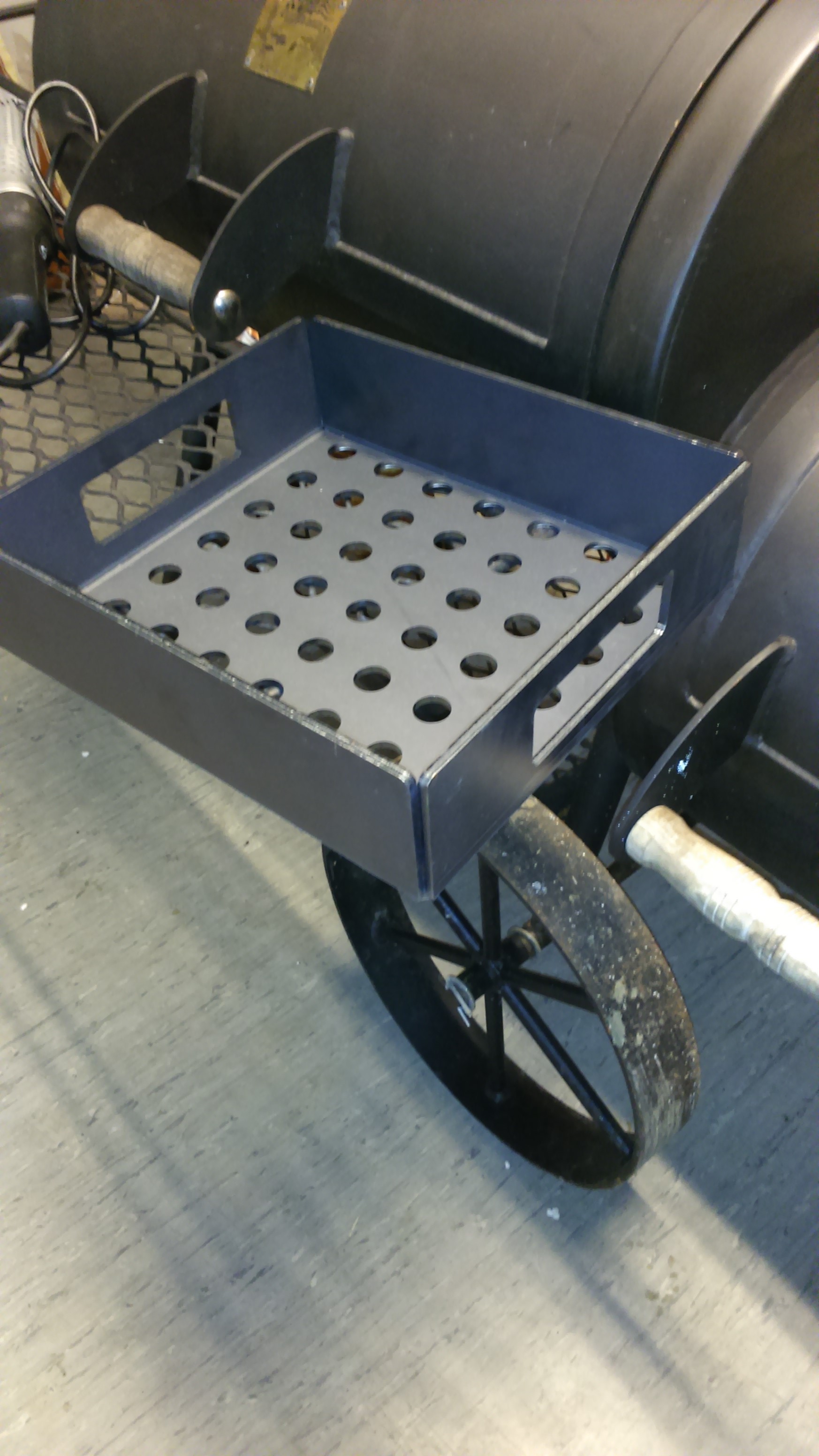 Robust Kolkorg för Offset smokers / grillar mm 28*31 cm