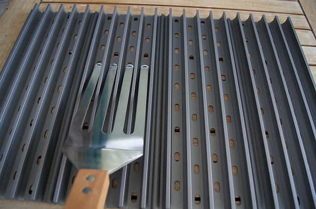 GrillGrates Set - 2 Panel 26,7 X 35cm + GrateTool - 6