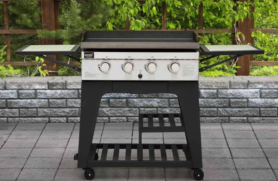 "Flat Top" Gasolgrill MUSTANG BBQ PARILLA med 4 brännare - 6