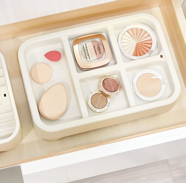 Bricka för smink, 5 fack,  ECO MAKEUP ORGANISER,  19 x 28 x H 6,5 cm,  Offwhite