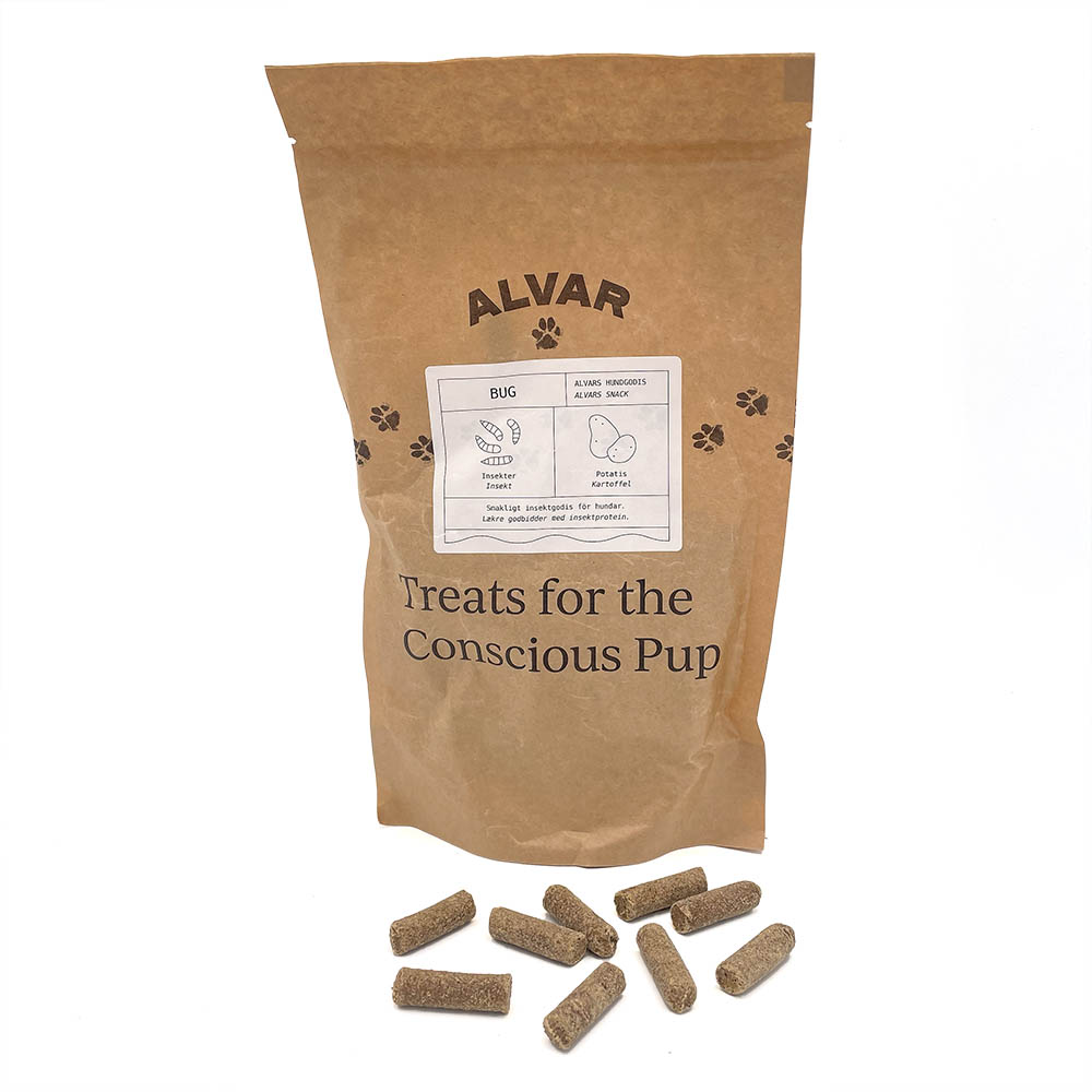 Dog treats made from insect larvae and potatoes made in Finland. climate-smart Alvar