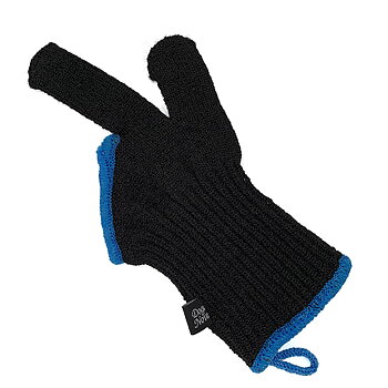 Handybrush - tooth brush glove for the dog