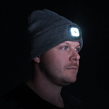 Mössa med ledlampa