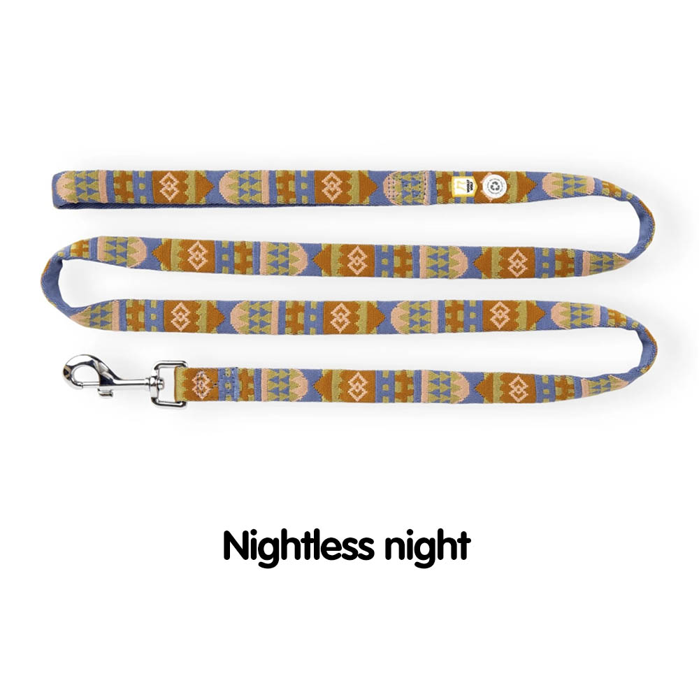 Woolly wolf leash nightless night
