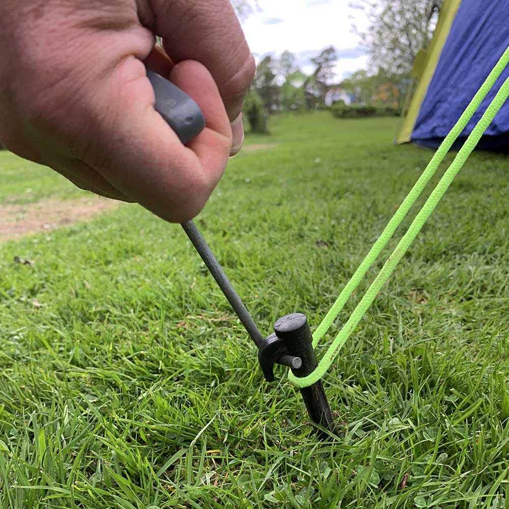 Peg extractor To remove the tent pegs