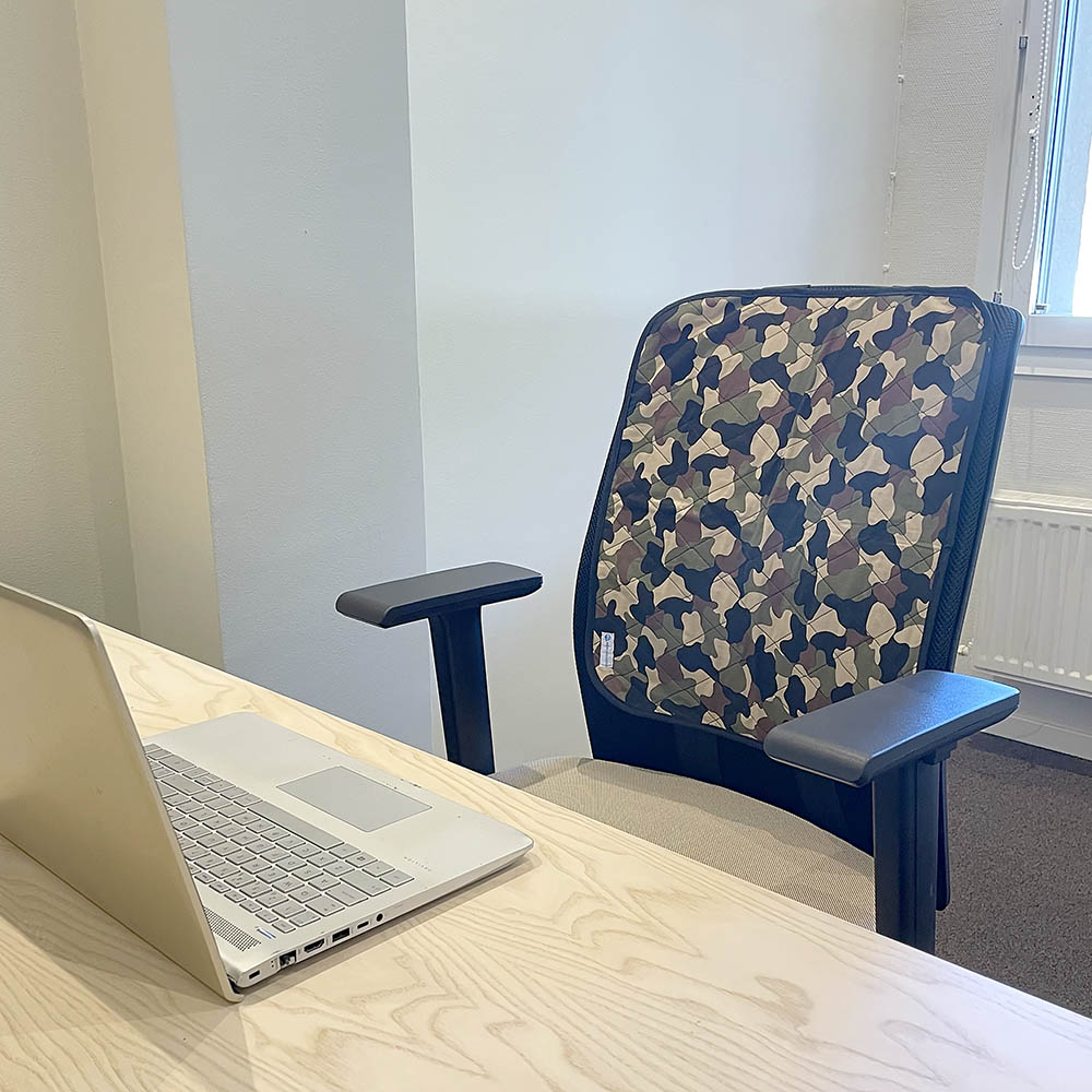 Nice cooling at the office with cooler mat from Aqua Coolkeeper