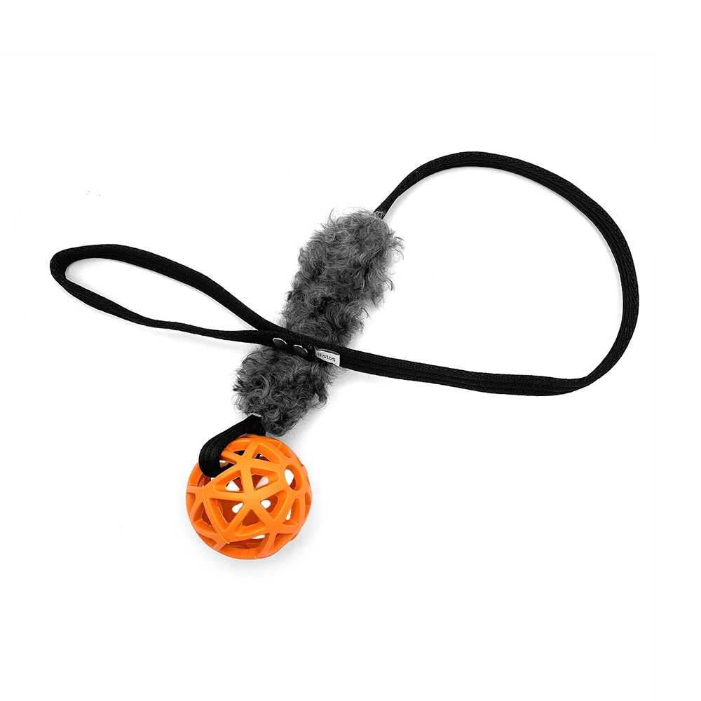 Tug-of-war dog toy Shalle from Swedish Bistos sheep ball and long string