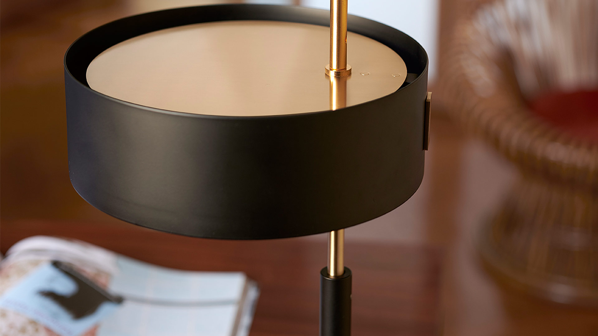 Oluce-golvlampa-1953 - 2