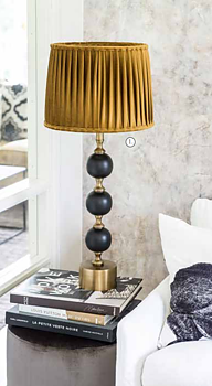 Charlotta-bordslampa-svart/mässing