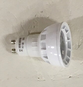 LED GU10 6W Justerbar vit (2000-2800K)