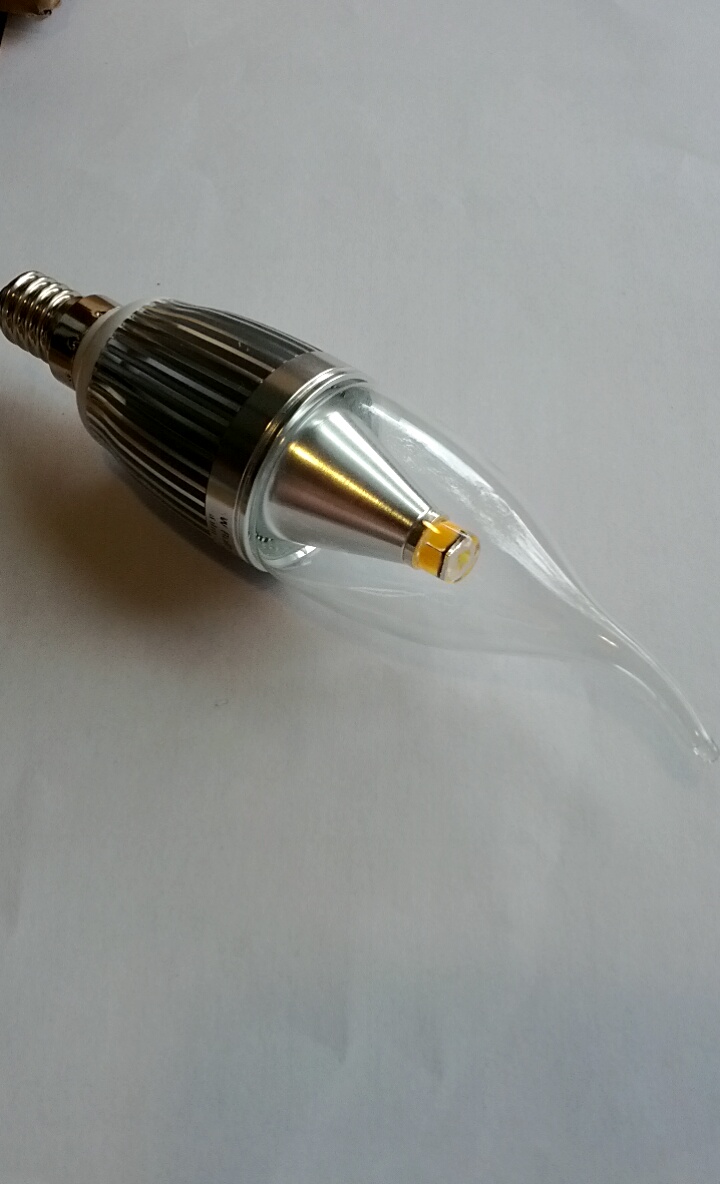 E14 LED Candle Bulb Varmvit 2700K 220VAC 330 °