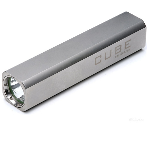 XENO Ficklampa CUBE V7 430 lm