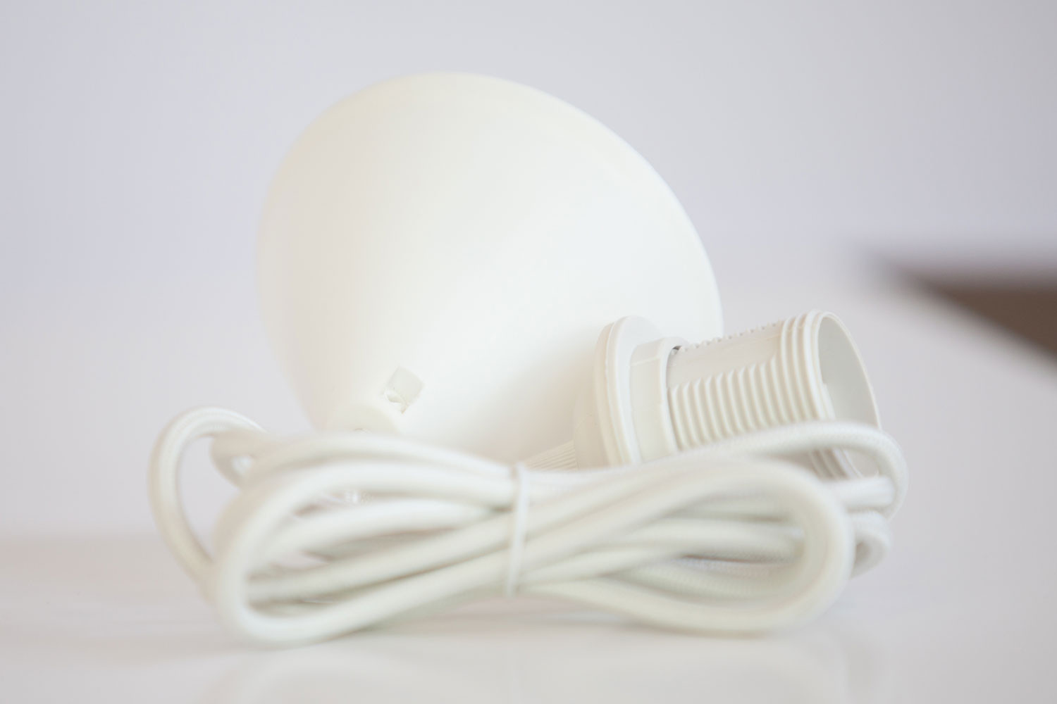 Textile cable white