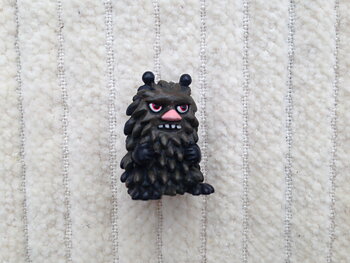 Moomin brooch - Stinky