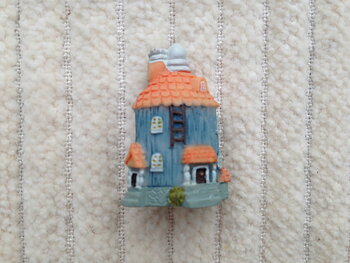 Moomin brooch - Moominhouse