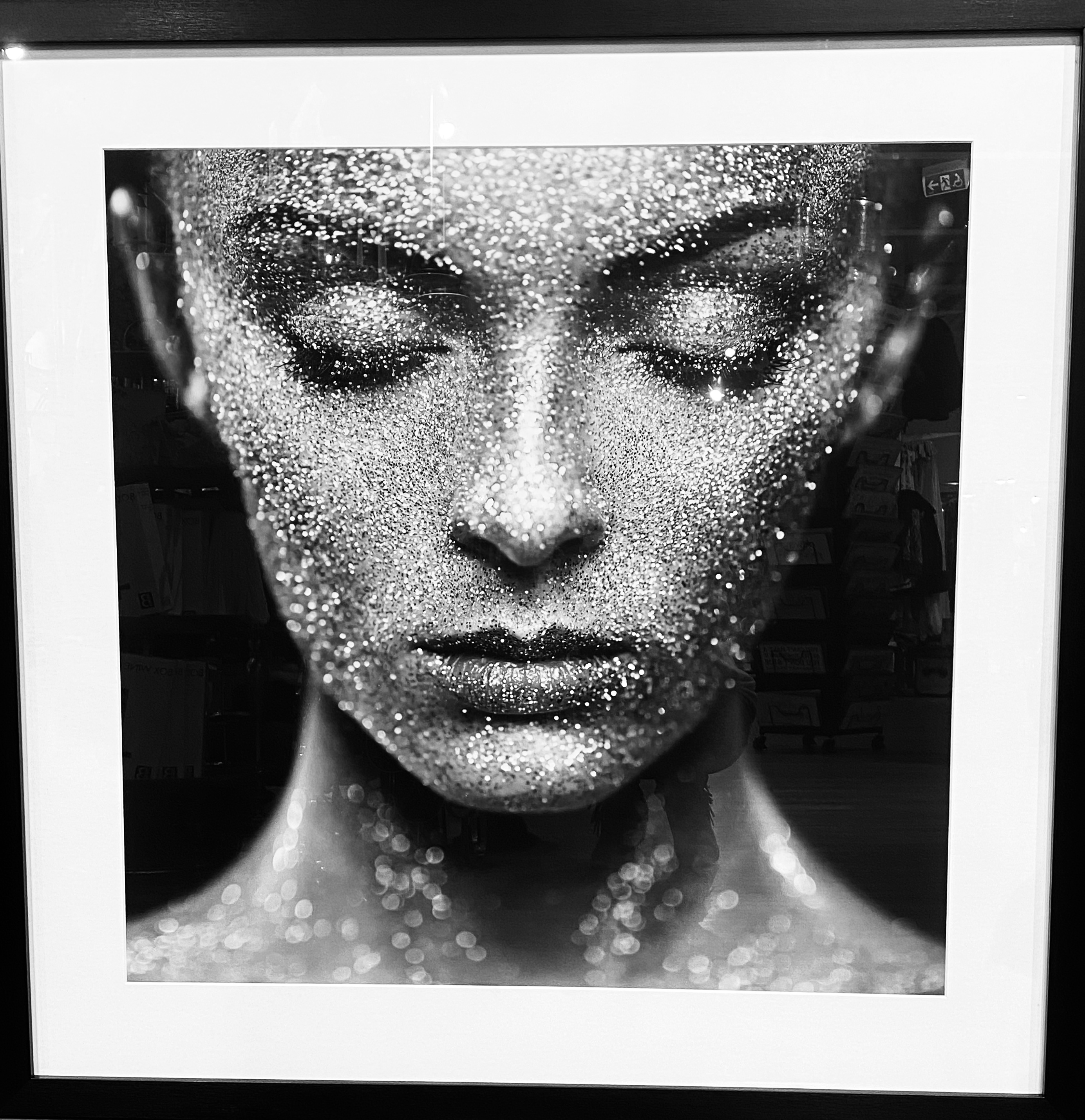 Tavla / Woman / Pearls / 100x100cm