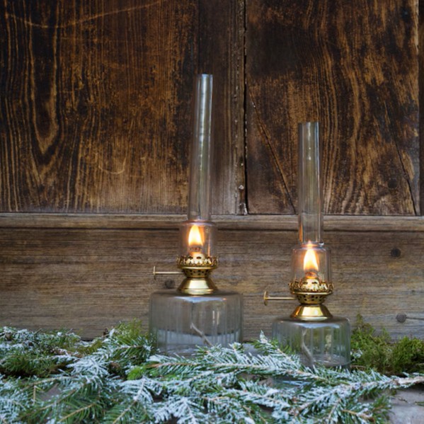 Fotogenlampa av glas liten mässing- Strömshaga - 2
