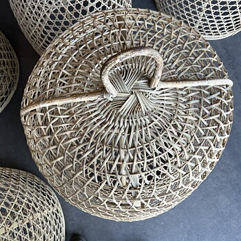 Asian Basket lamp made of braided bamboo - Medium large diameter 55 cm