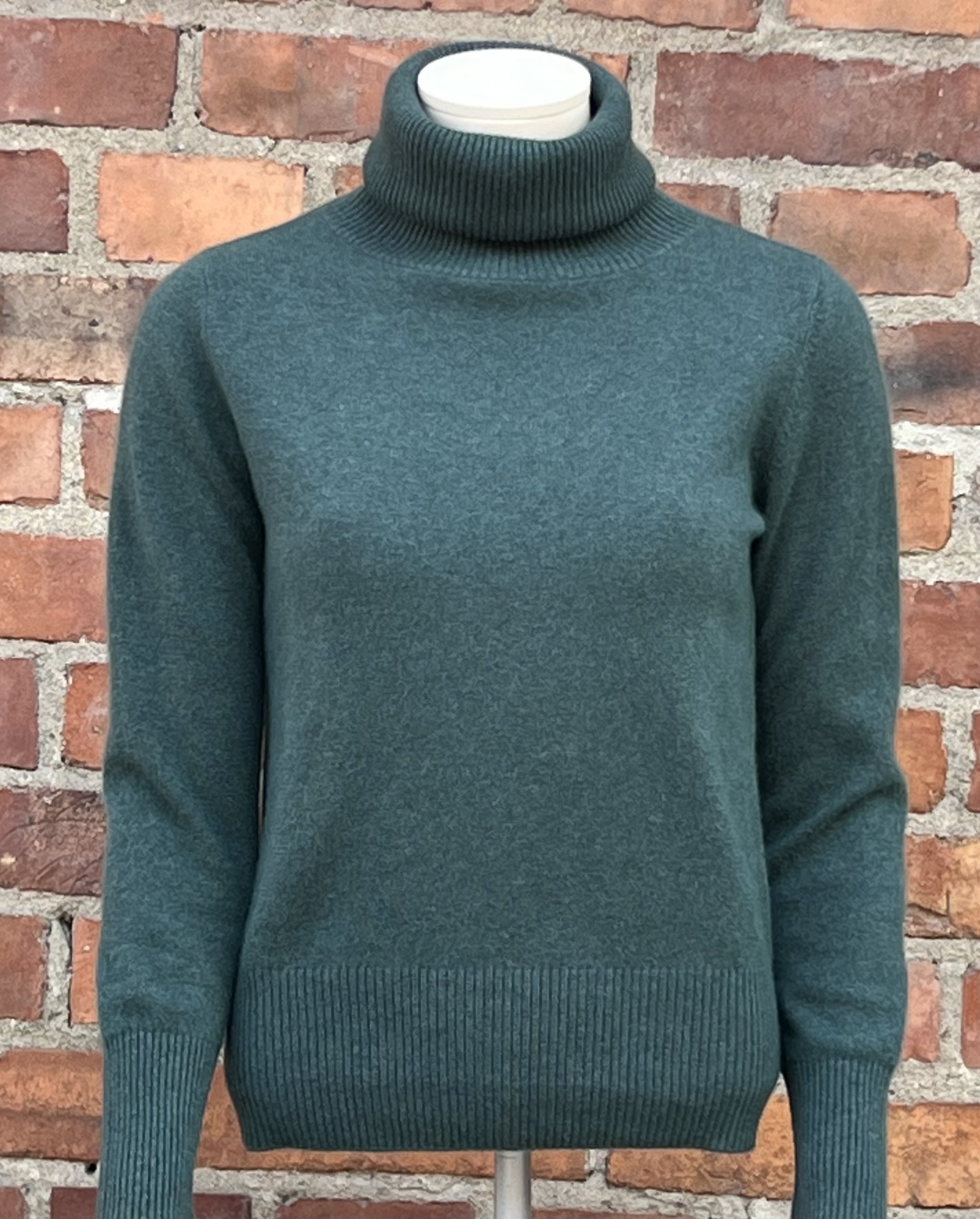 HELENA- Tröja med stor polo - 15