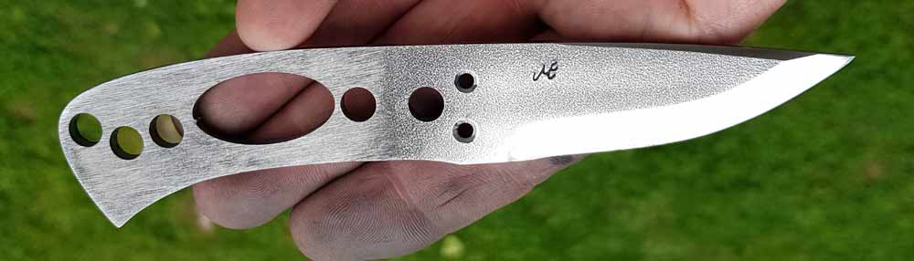 B26B small full tang blasted surface