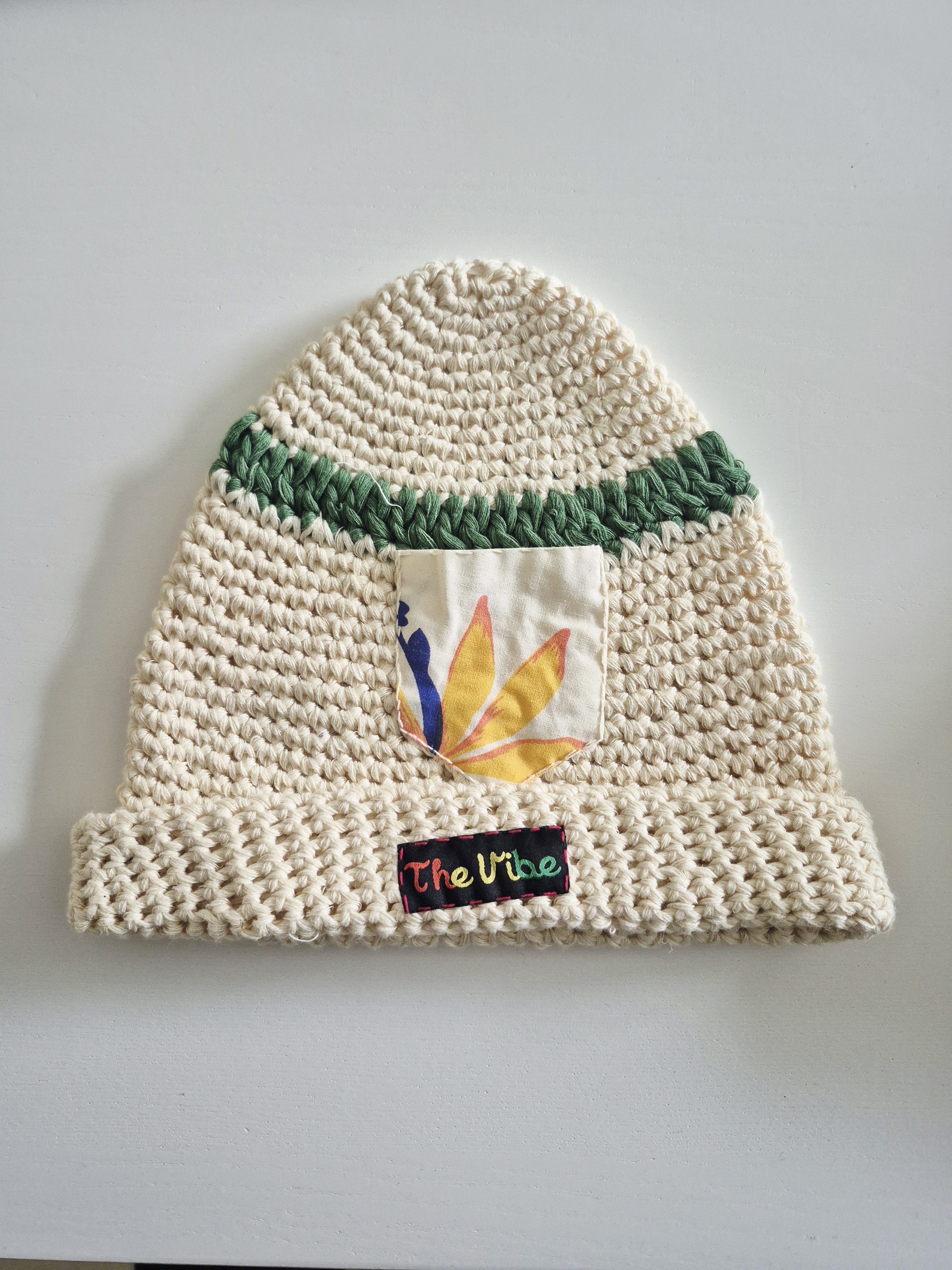 The Vibe Leaf Beanie  Off-White / Cream