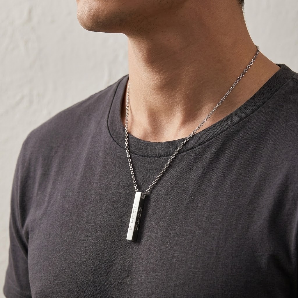 Fyrsidig stav, Halsband med gravyr - Silver - 5