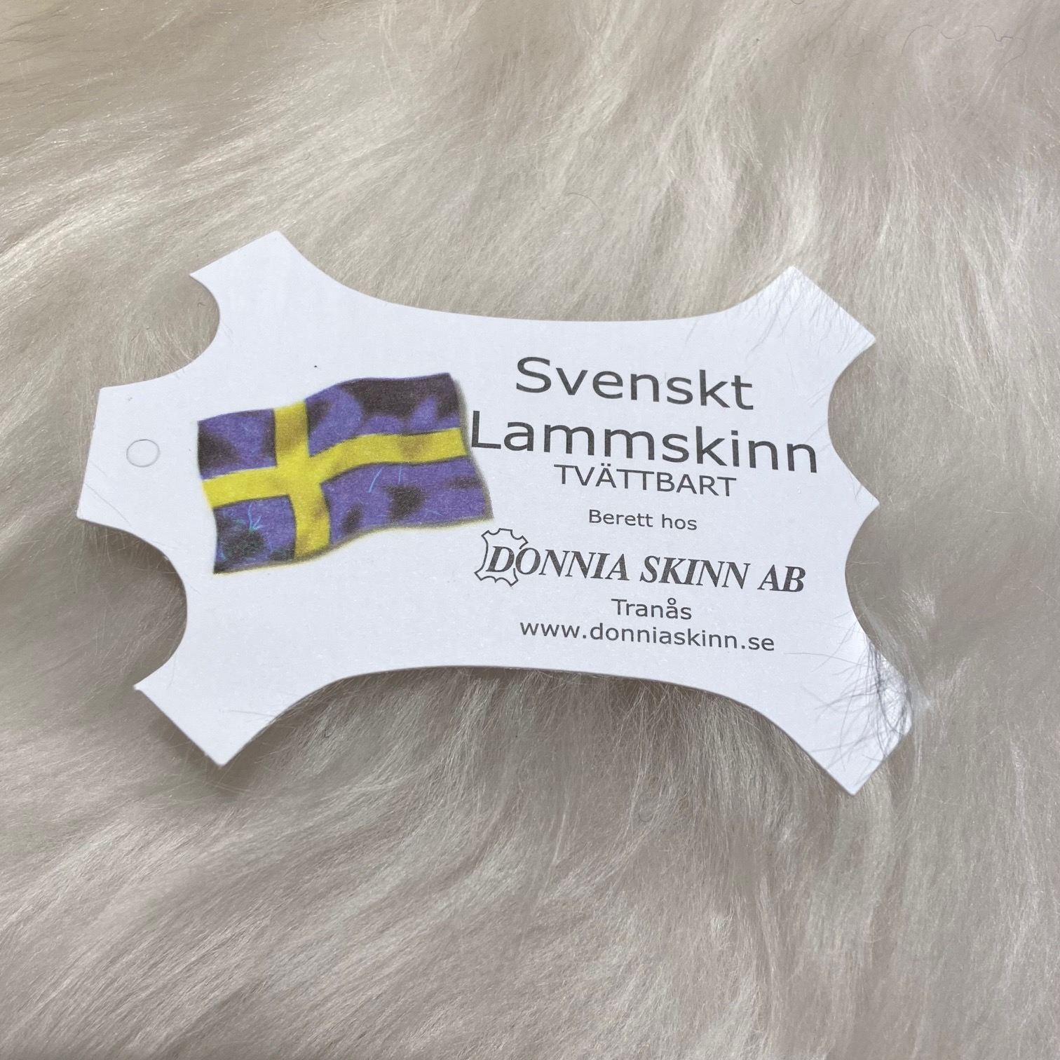 Svenskt Dubbelt Vitt Lammskinn - 7