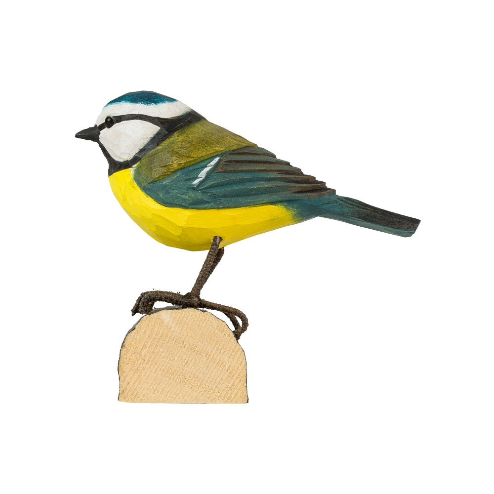 La Mésange bleue et individuellement sculpté et peints à la main