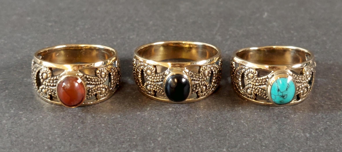 Bred Bronsring med Oval Cabochon 