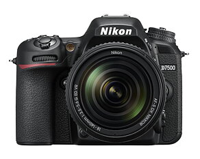 Nikon D7500 + 18-140/3,5-5,6 VR