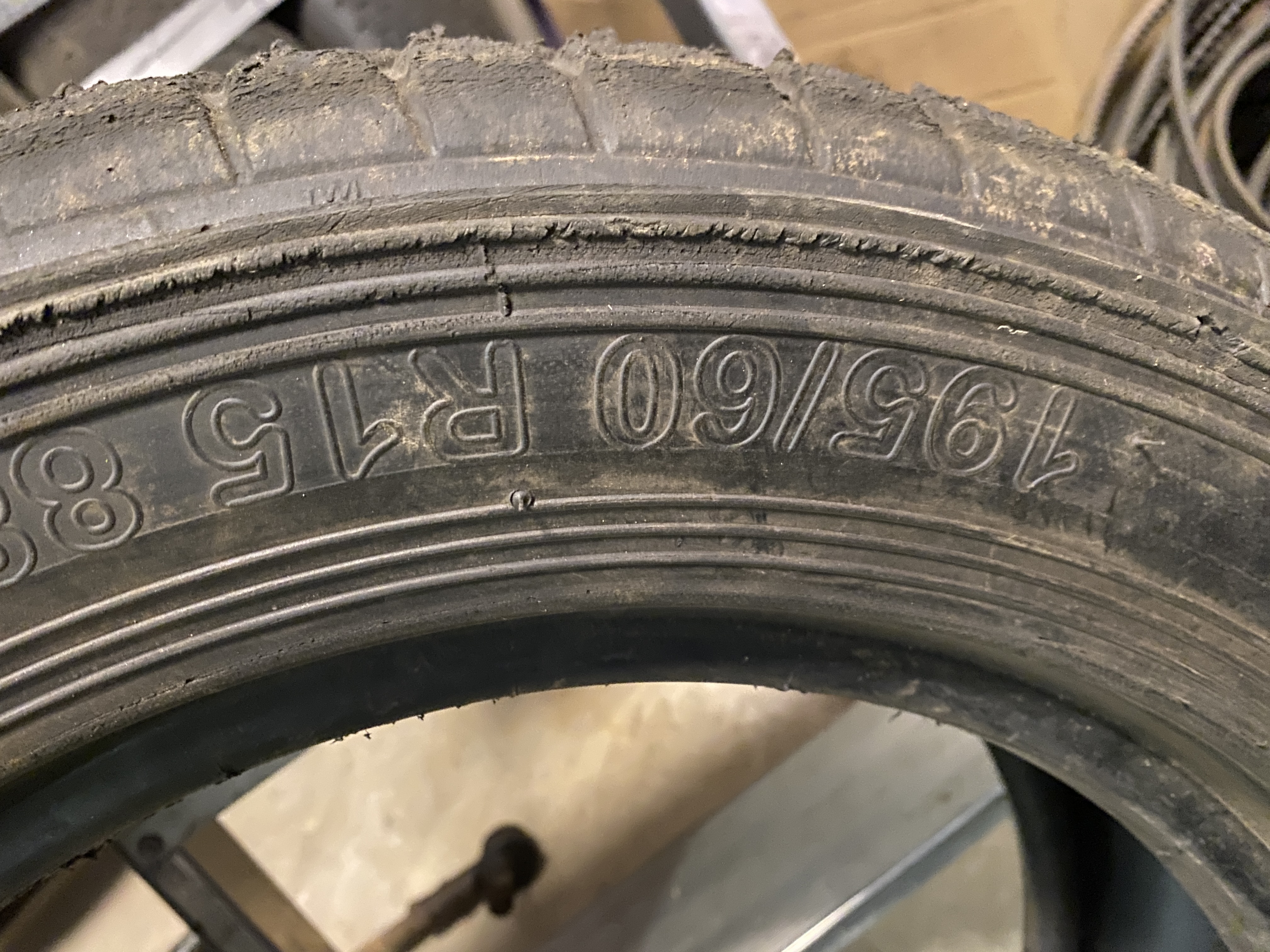 Raptor 195/60-15 - 2