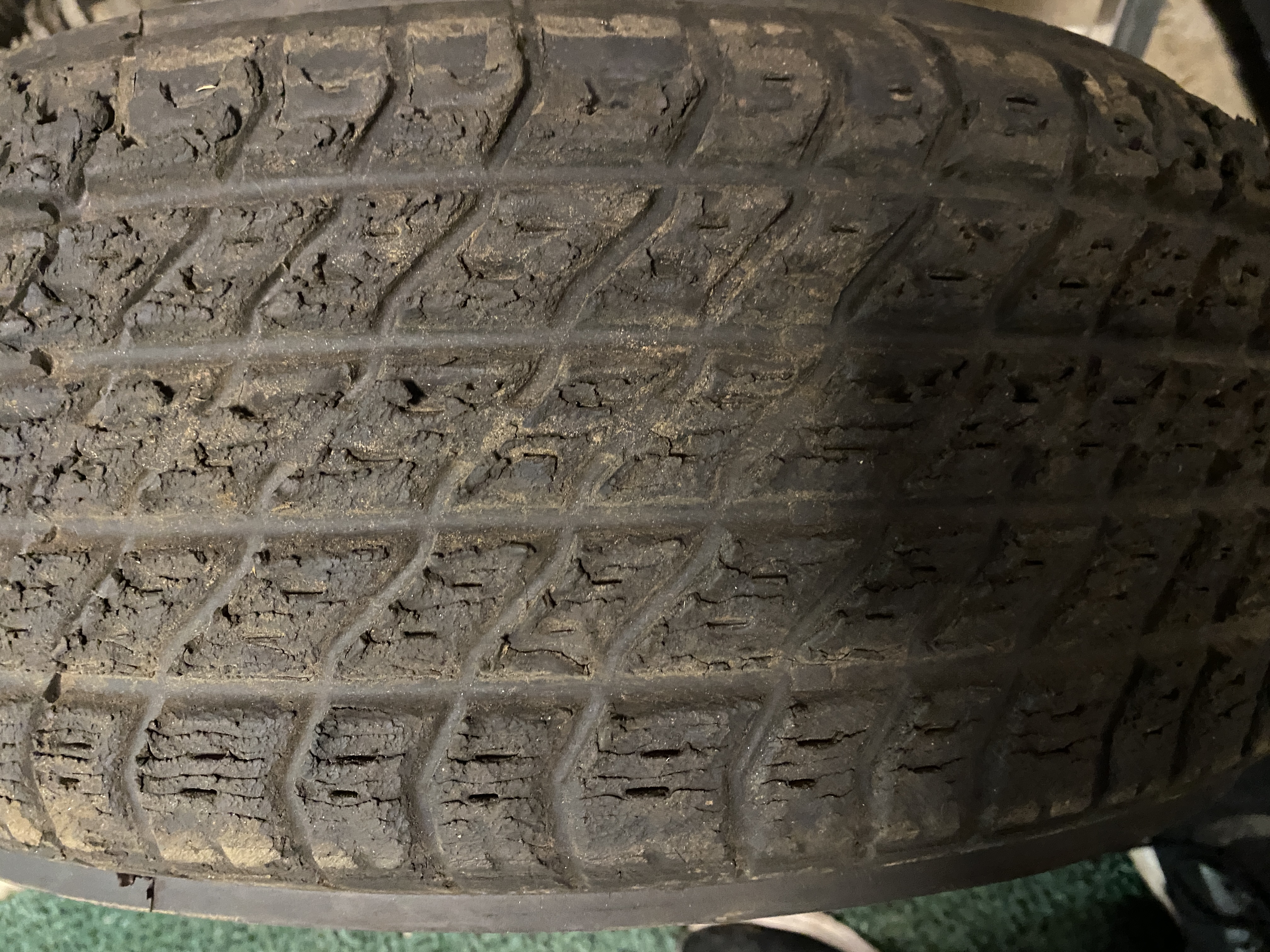Raptor 195/60-15