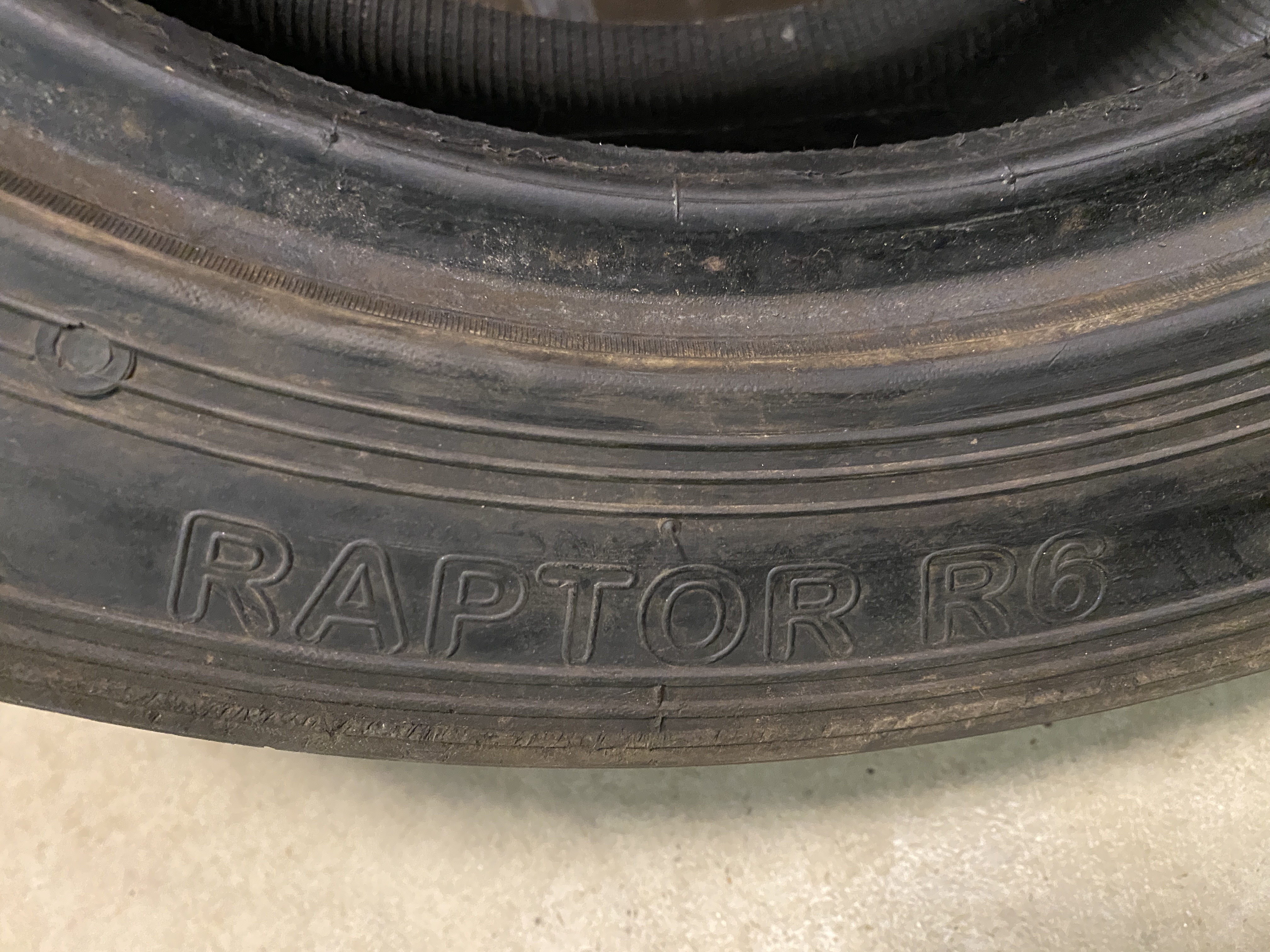 Raptor 195/60-15 - 3